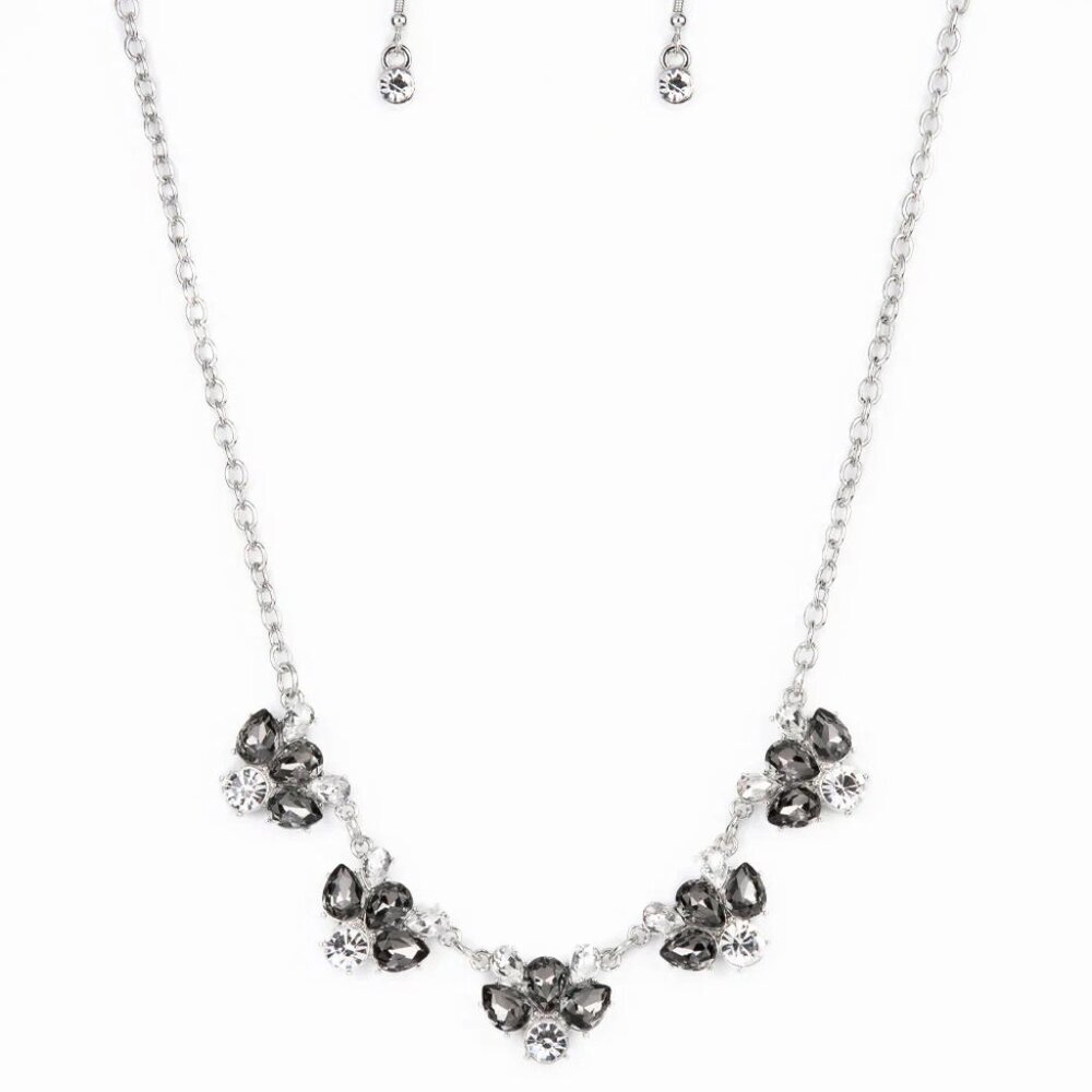 Paparazzi Jewelry Accessories - Envious Elegance - Silver Necklace - Vintage - Picture 2 of 6